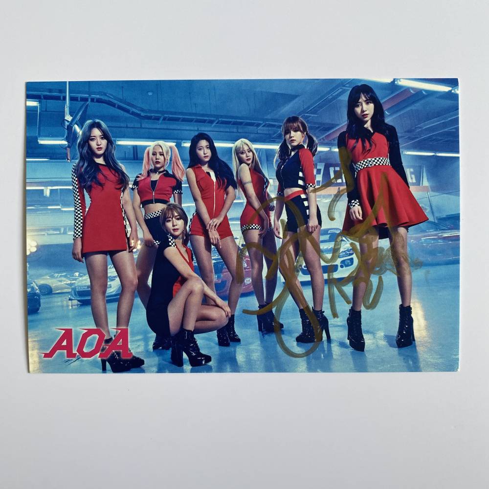 AOA SEOLHYUN SIGNED 4TH JAPANESE SINGLE '愛をちょうだい - GIVE ME